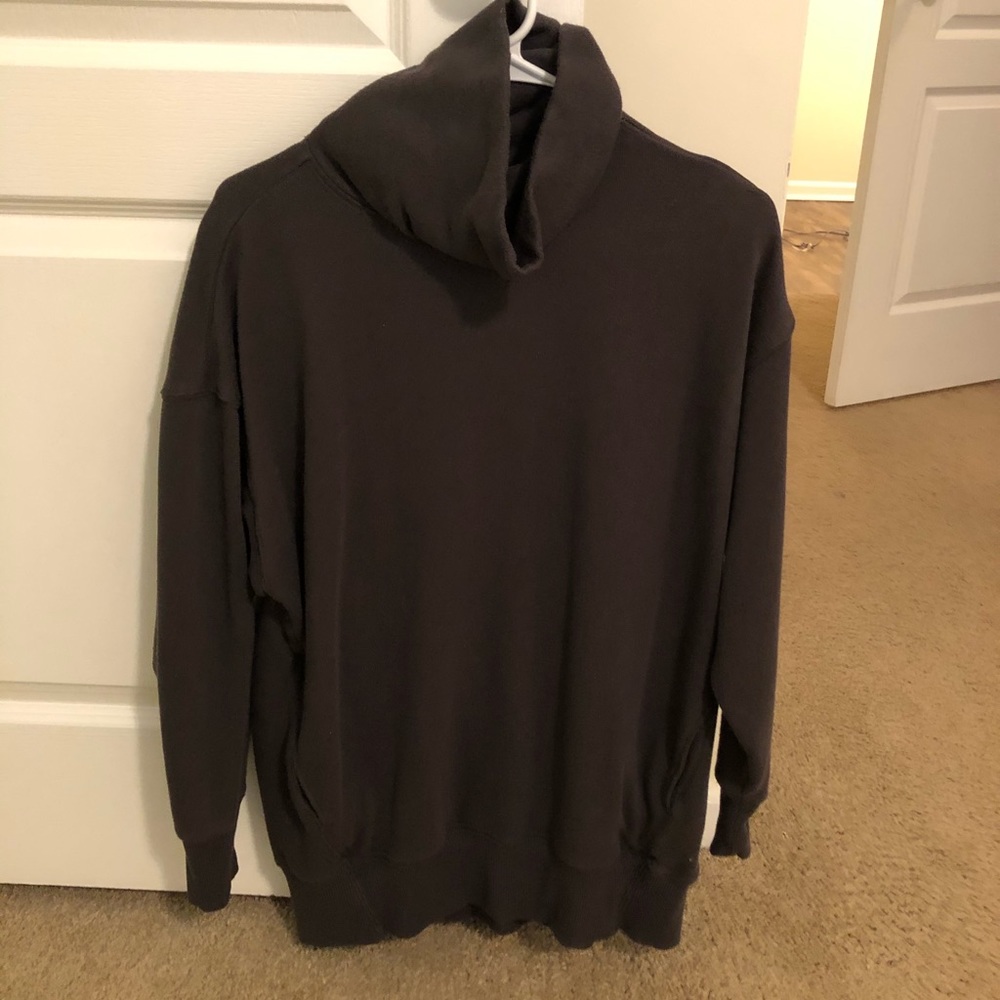 Aerie long Grey turtle neck sweatshirt